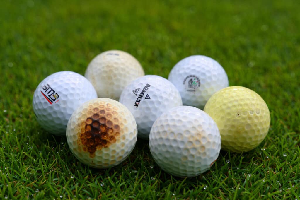 7 Anzeichen dafür, dass du den falschen Golfball spielst