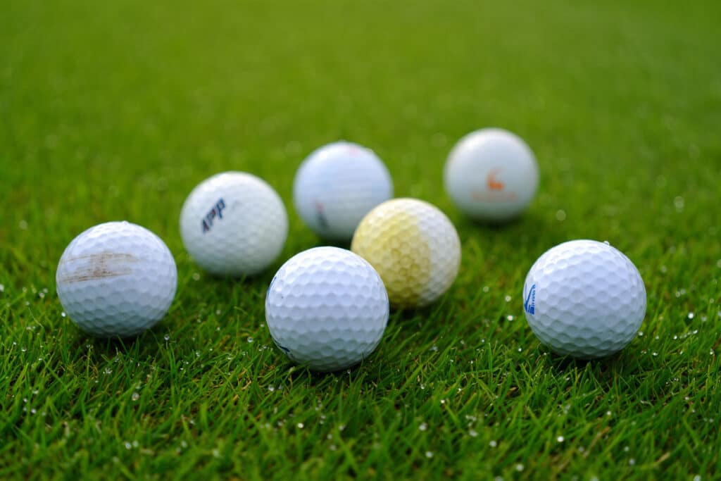 7 Anzeichen dafür, dass du den falschen Golfball spielst
